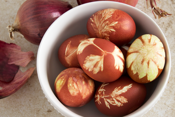 Onion-Dyed-Eggs2
