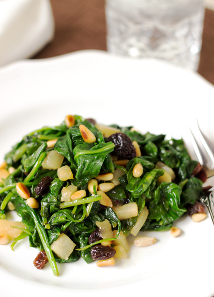 Sauteed Spinach, Pears and Raisins